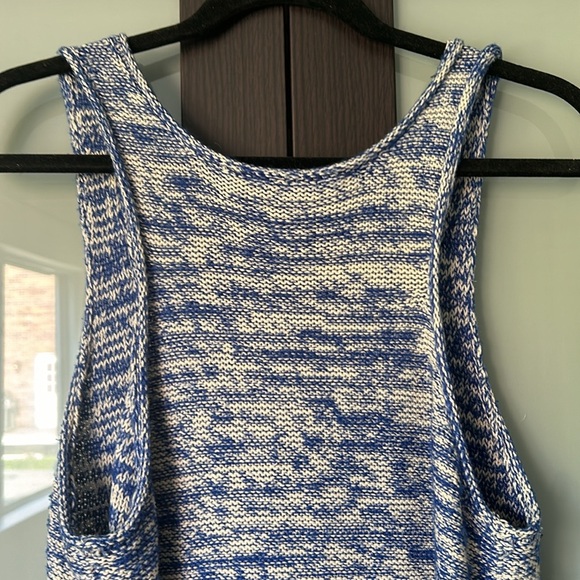 Wilfred brand, size large, women’s, knit layering top in blue and white - Picture 4 of 4